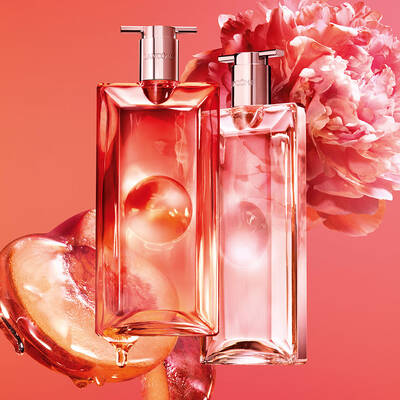 : Frascos elegantes do Idôle Peach’ N Roses de Lancôme